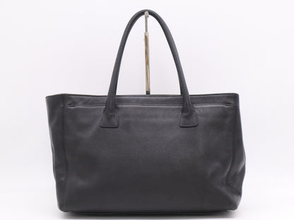 CHANEL Caviar Skin 2.55 Executive Tote Bag with Silver Hardware, Black Seal and Card Included, 10249221 Handbag