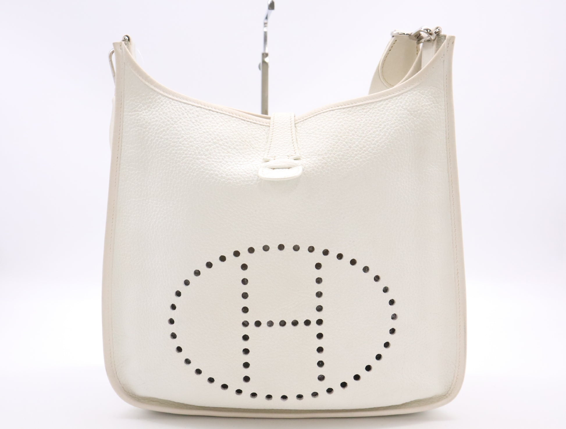 HERMES Evelyn Taurillon Clemence K Stamp Evelyn PM II White Shoulder Bag with Shoulder Strap