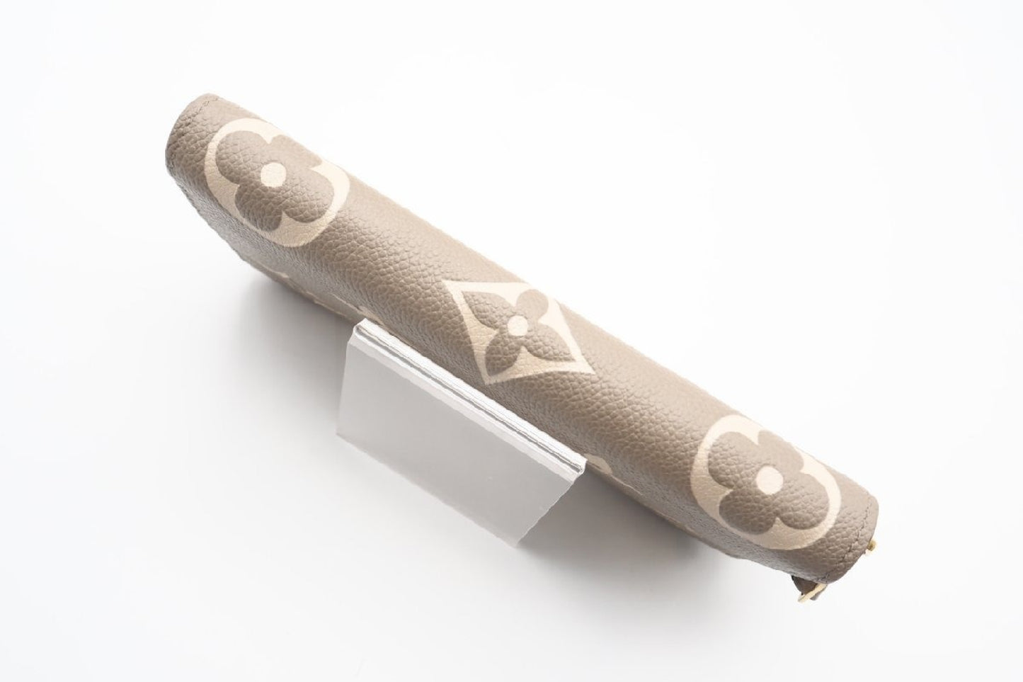 LOUIS VUITTON M69794 Empreinte Zippy Wallet, Two-Tone Tourtrell Crème, RFID Wallet