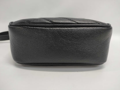 GUCCI 550155 Leather GG Marmont Shoulder Bag in Black with GD Hardware