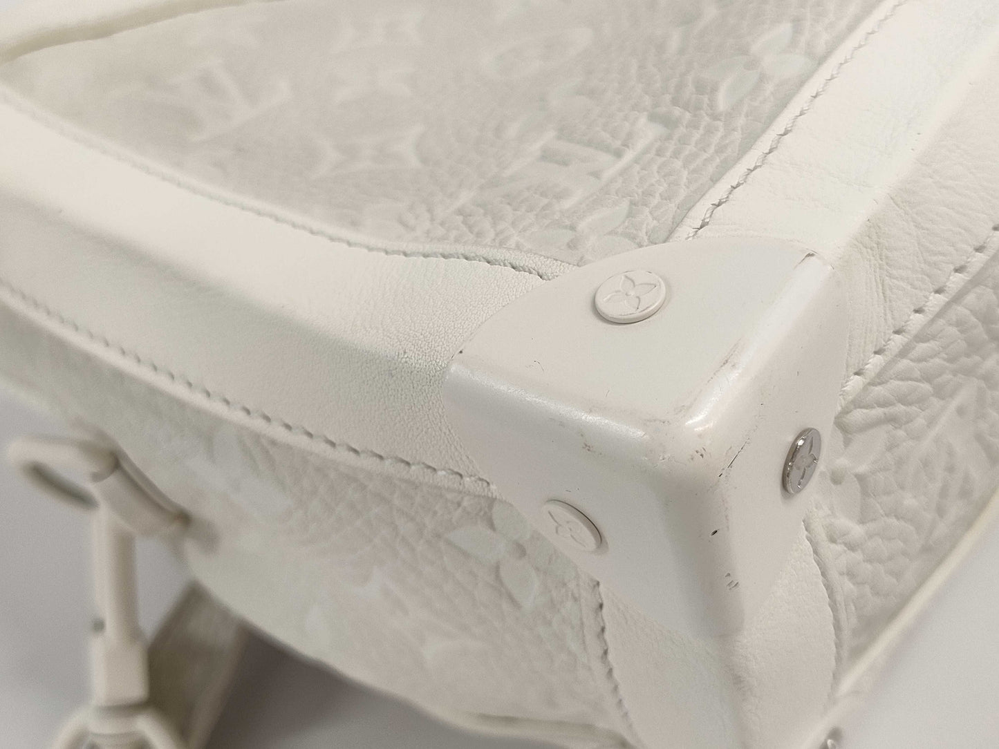 LOUIS VUITTON M53287 Monogram Taurillon Leather Soft Trunk White Shoulder Bag with Shoulder Strap