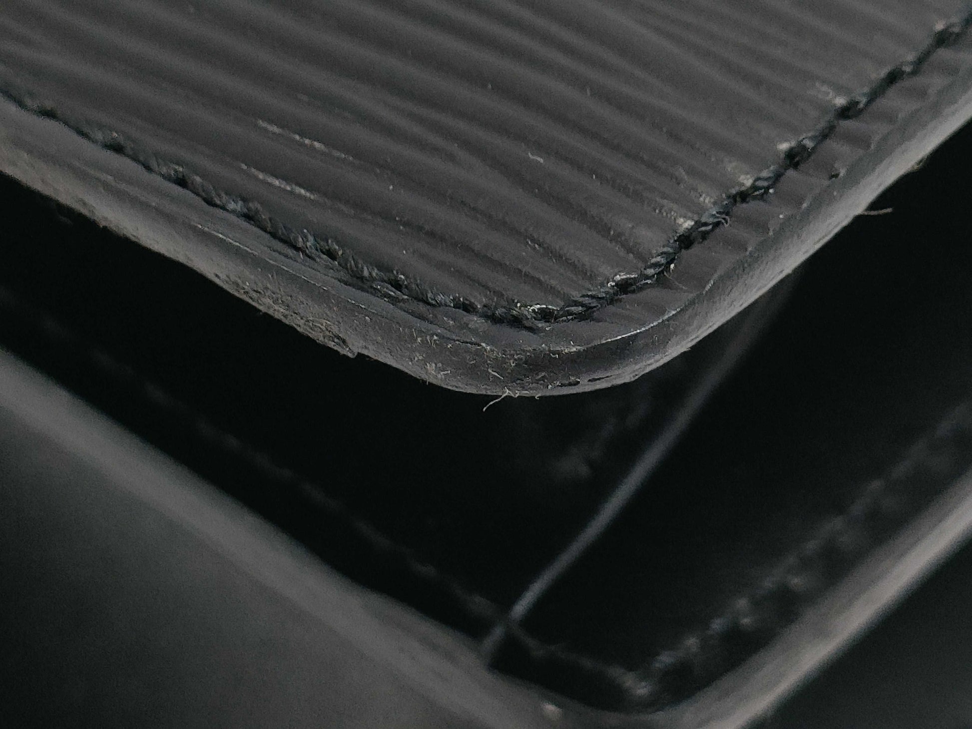 LOUIS VUITTON M52132 Epi Concorde Noir Handbag