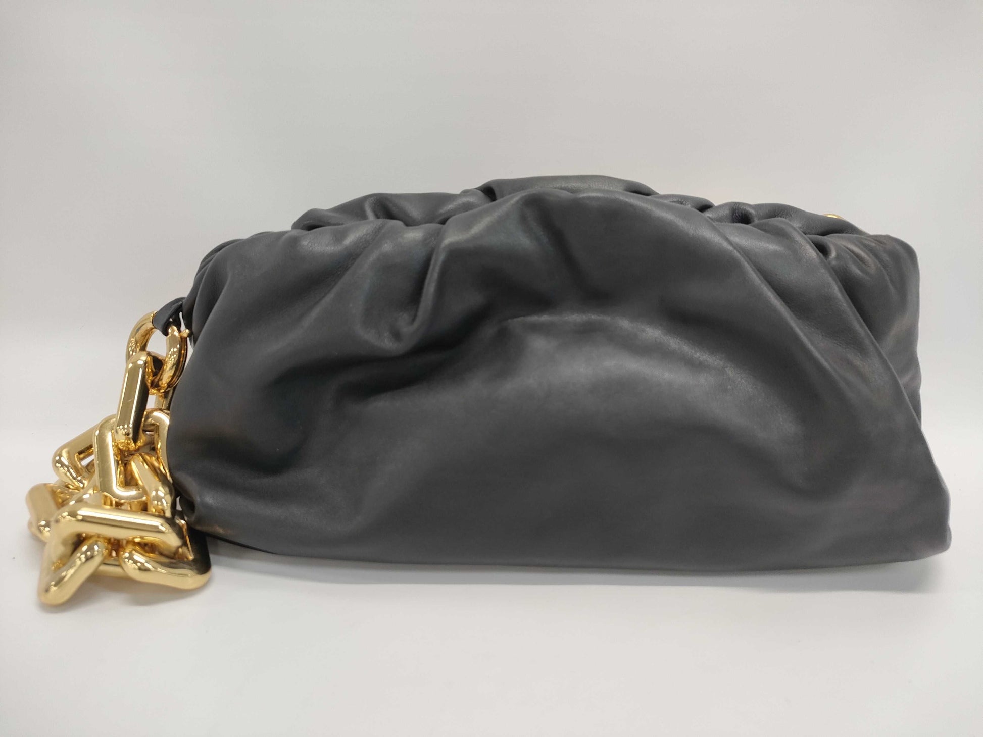 BOTTEGA VENETA Leather Pouch Chain Shoulder Bag Black Shoulder Bag