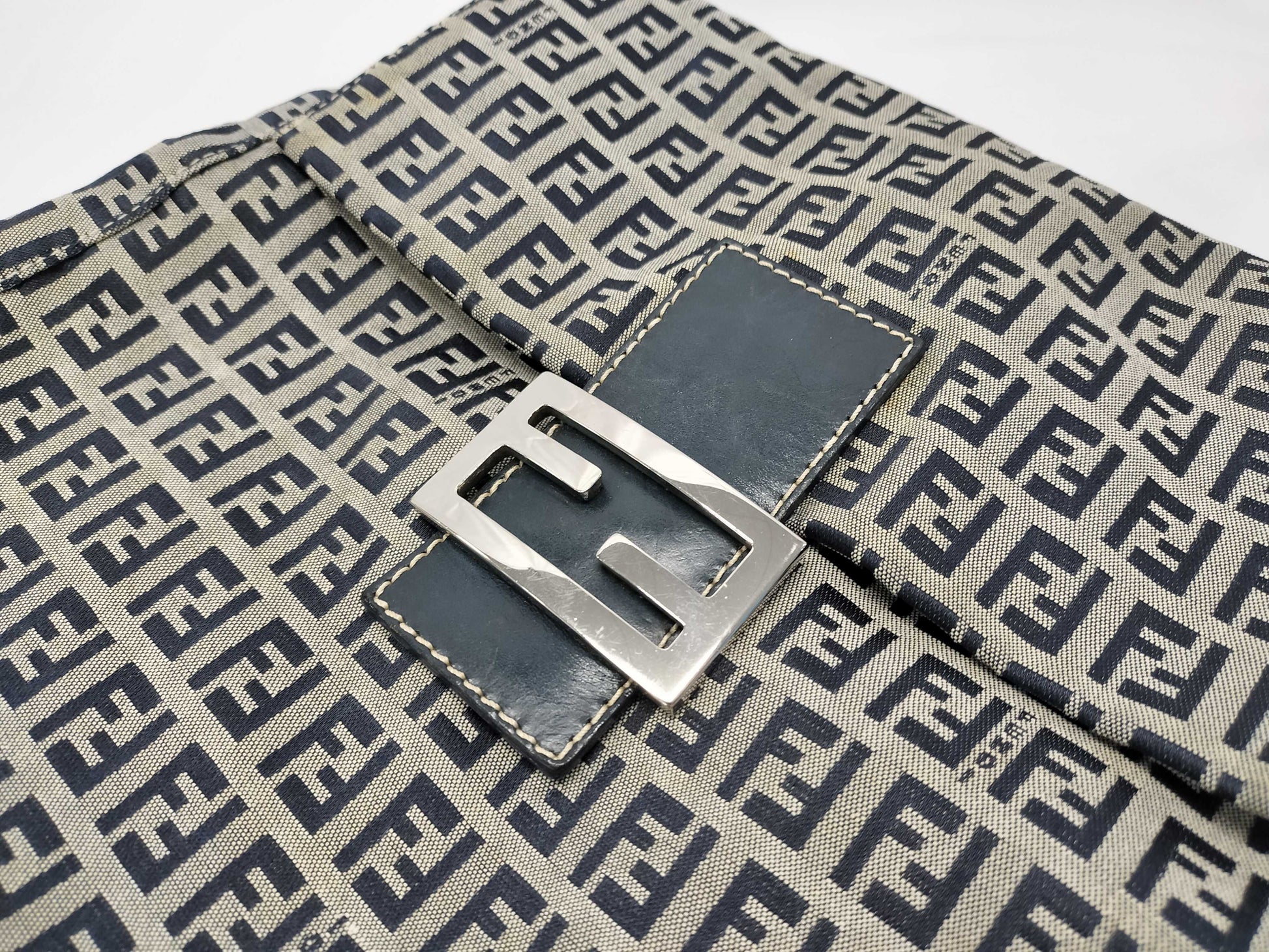 FENDI Mamma Bucket Zucchino Handbag