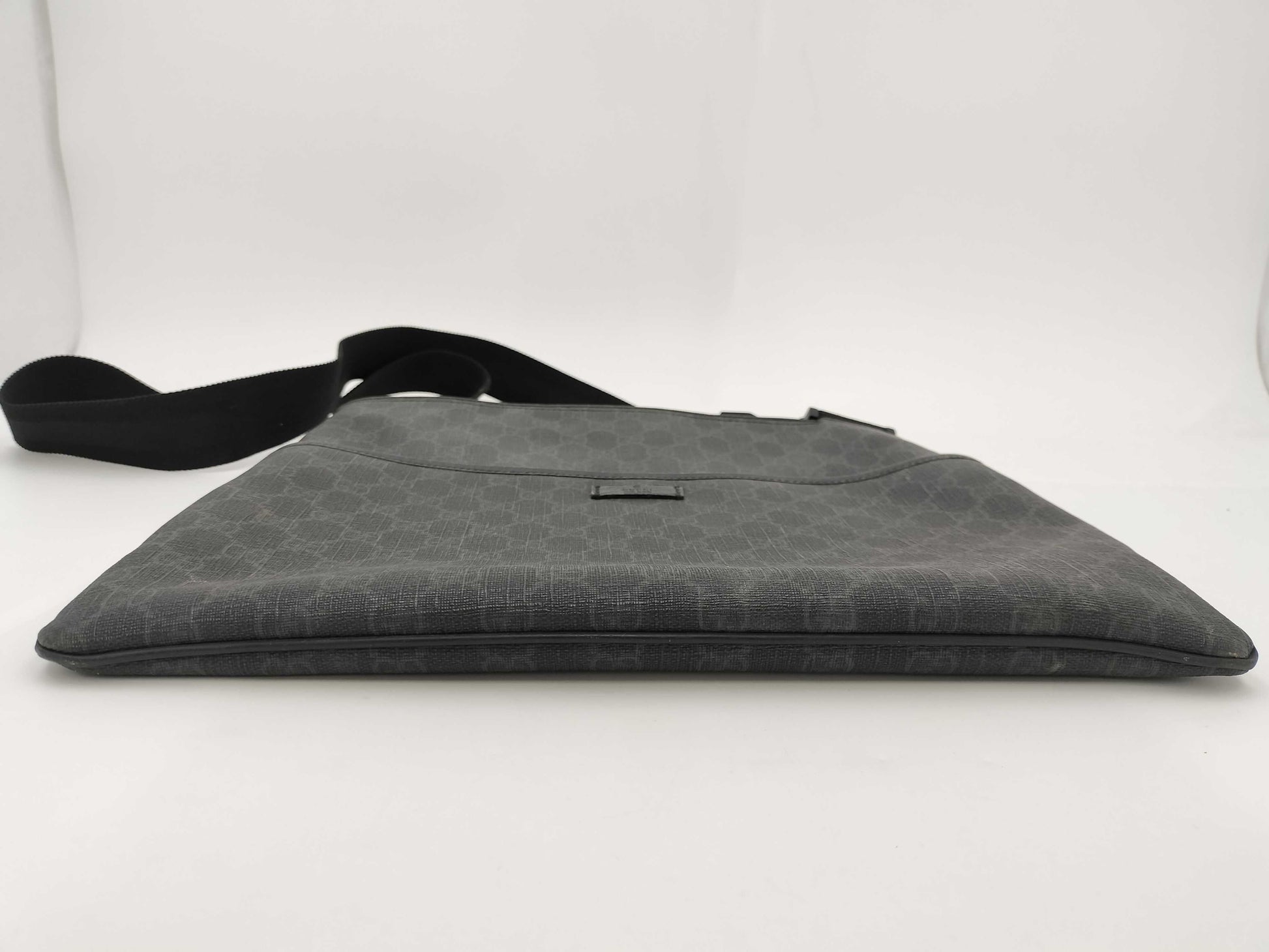 GUCCI GG Supreme PVC and Leather Shoulder Bag, Black and Gray, 162904