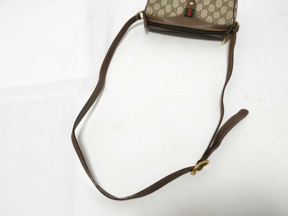 GUCCI GG Supreme Sherry Shoulder Bag