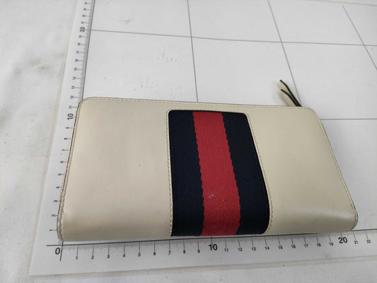 GUCCI Gucci Leather Sherry Zippy Wallet White Wallet