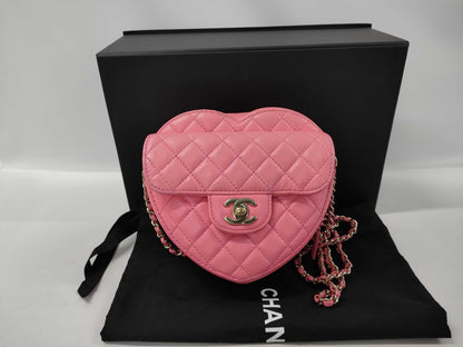 CHANEL Matelasse Lambskin Chain Shoulder Bag with Heart and Random Plates in Pink