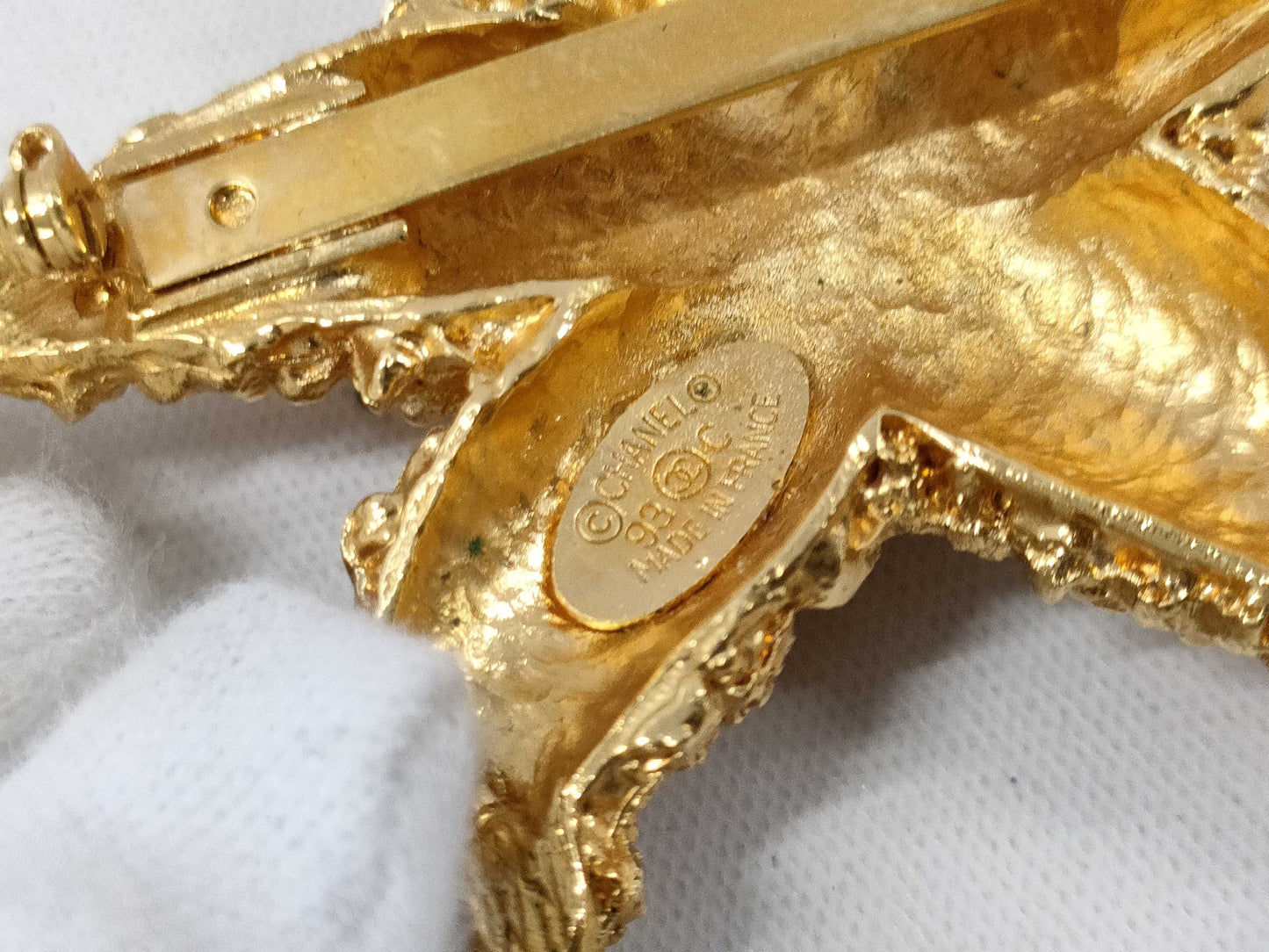 CHANEL Coco Mark Pearl Starfish Motif 93C Gold Box Brooch