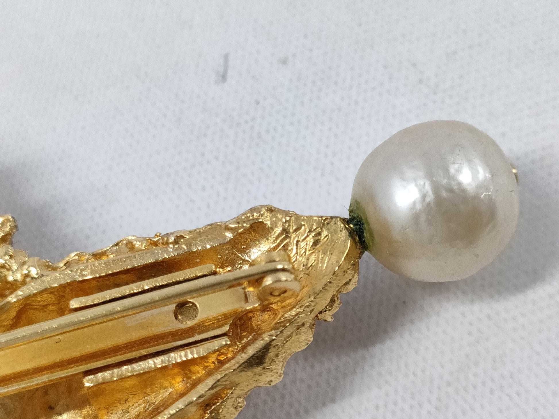 CHANEL Coco Mark Pearl Starfish Motif 93C Gold Box Brooch