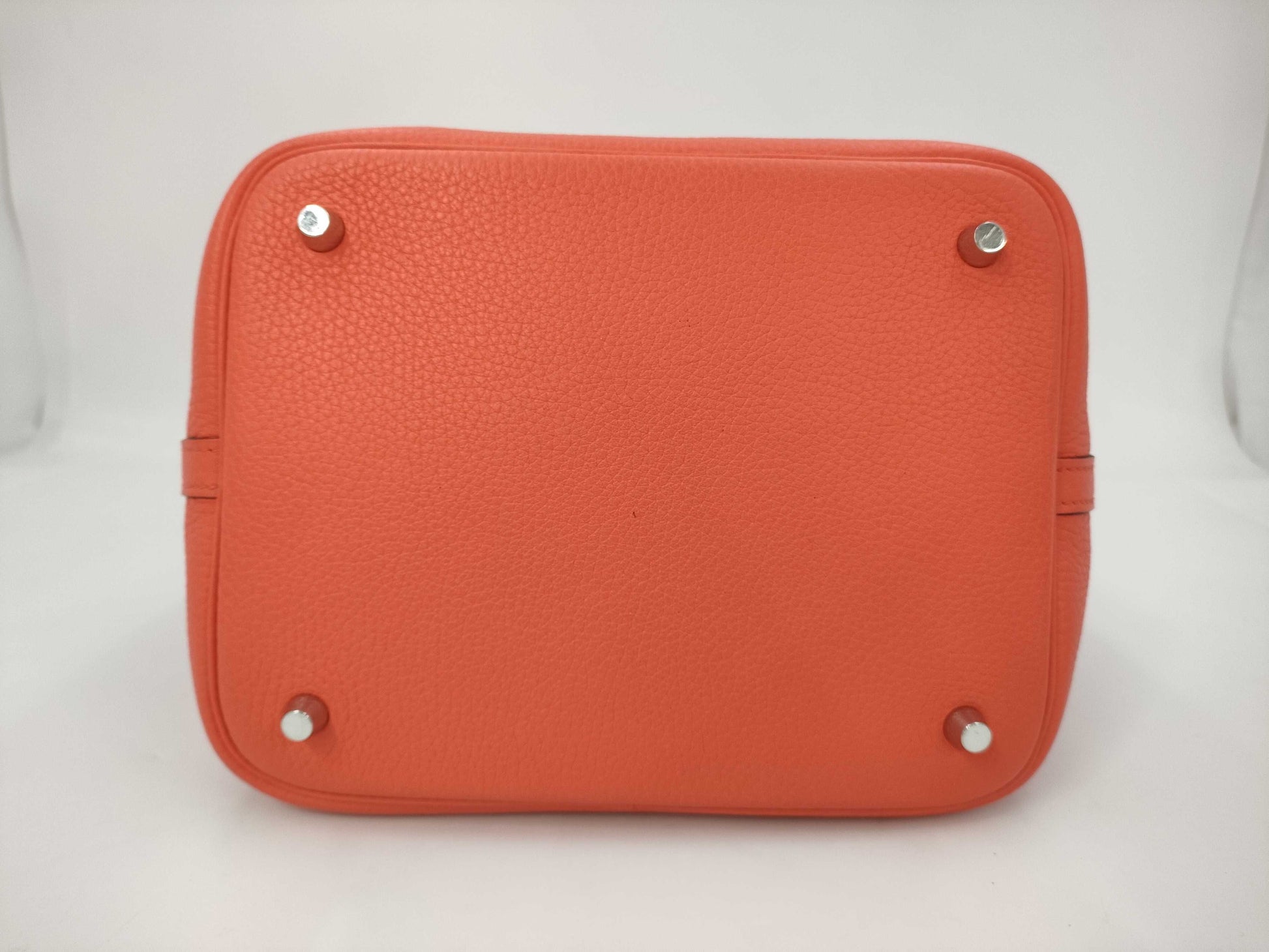 HERMES Picotin Lock MM Taurillon Orange Tote Bag