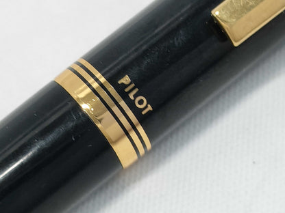 Pilot Grand Dame Fountain Pen with 14K Nib