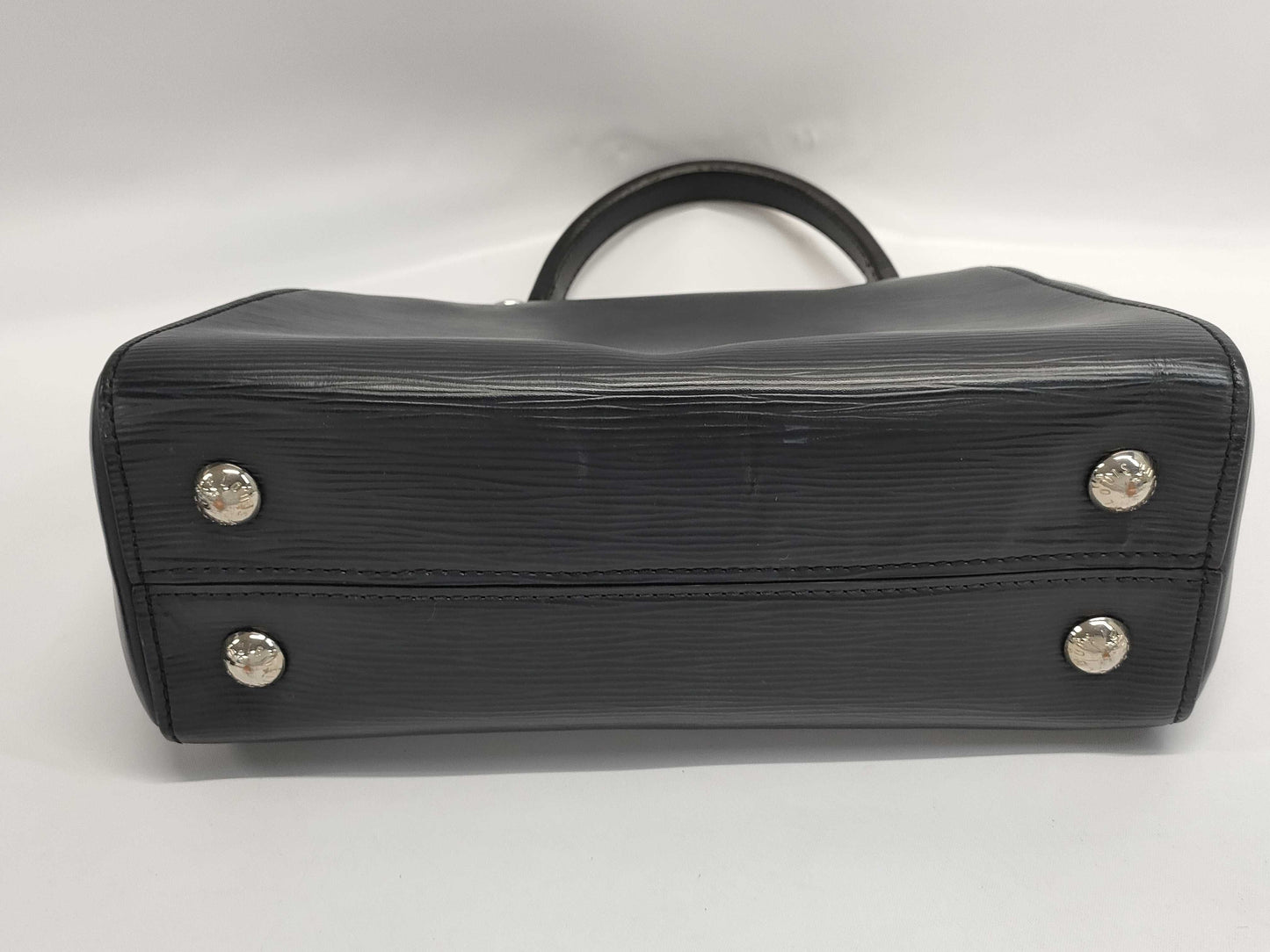 LOUIS VUITTON Epi Cluny BB Handbag