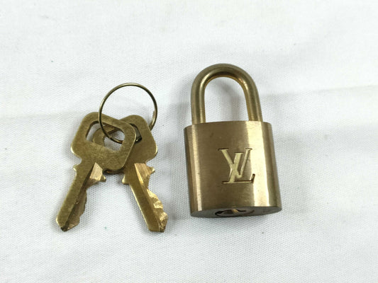 LOUIS VUITTON Cadena and Key x 2 No. 314 Other Accessories
