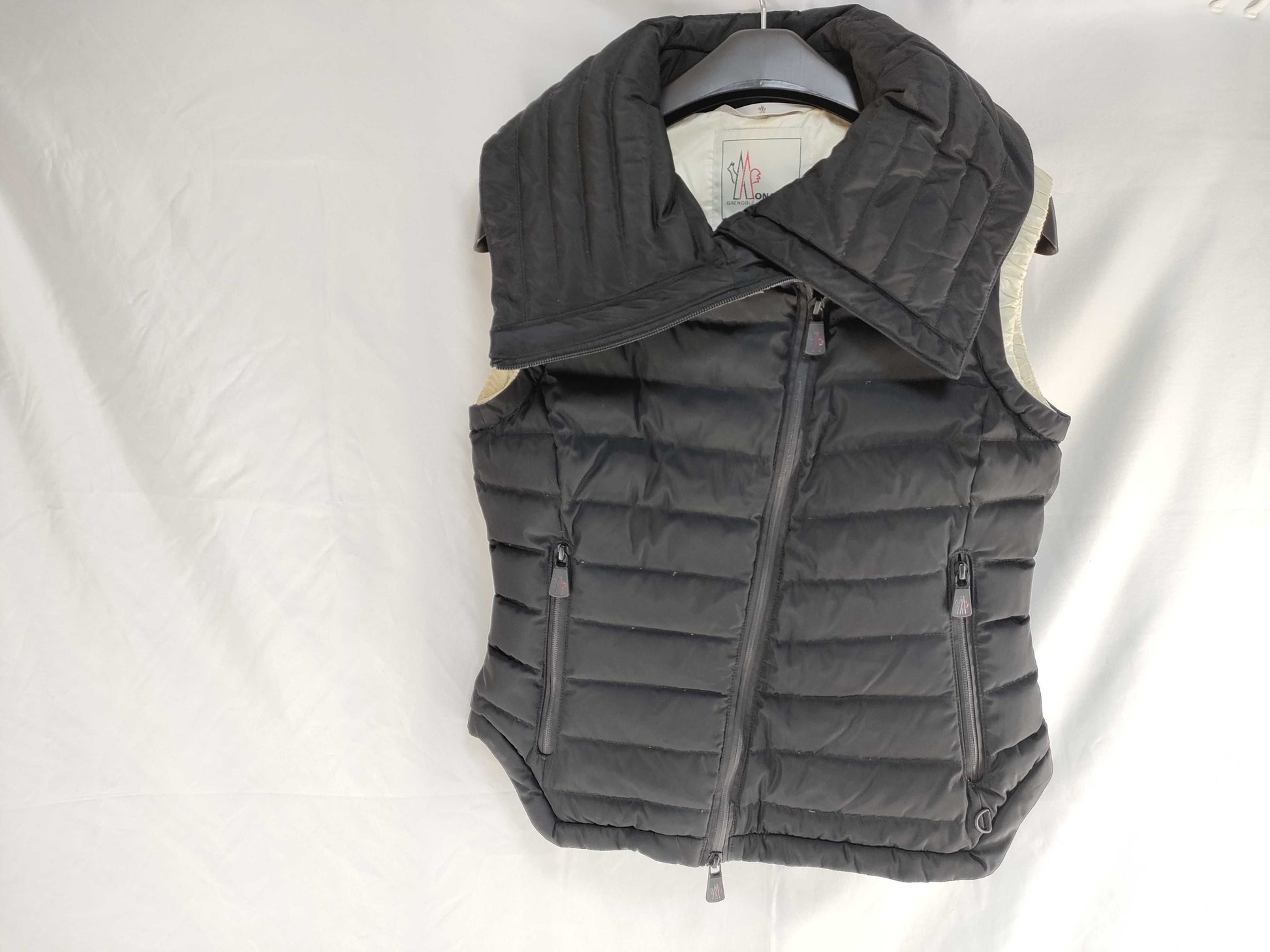 MONCLER SAINT FLOUR Down Vest, Black, 1 Top
