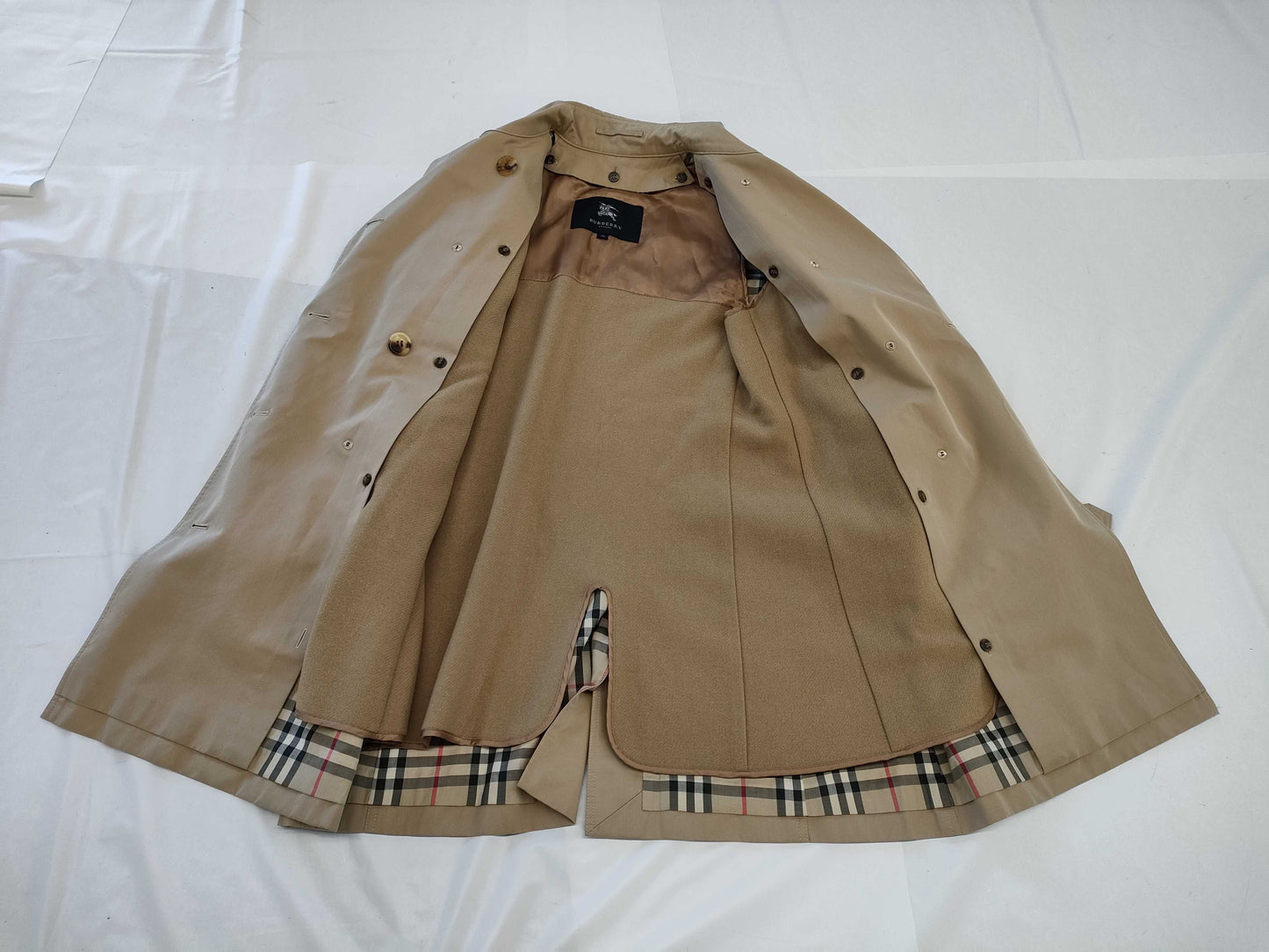 BURBERRY London Trench Coat, Honey Beige, Size 38