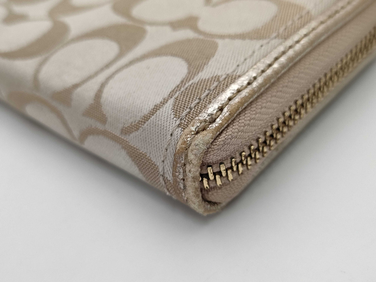 COACH Signature Wallet