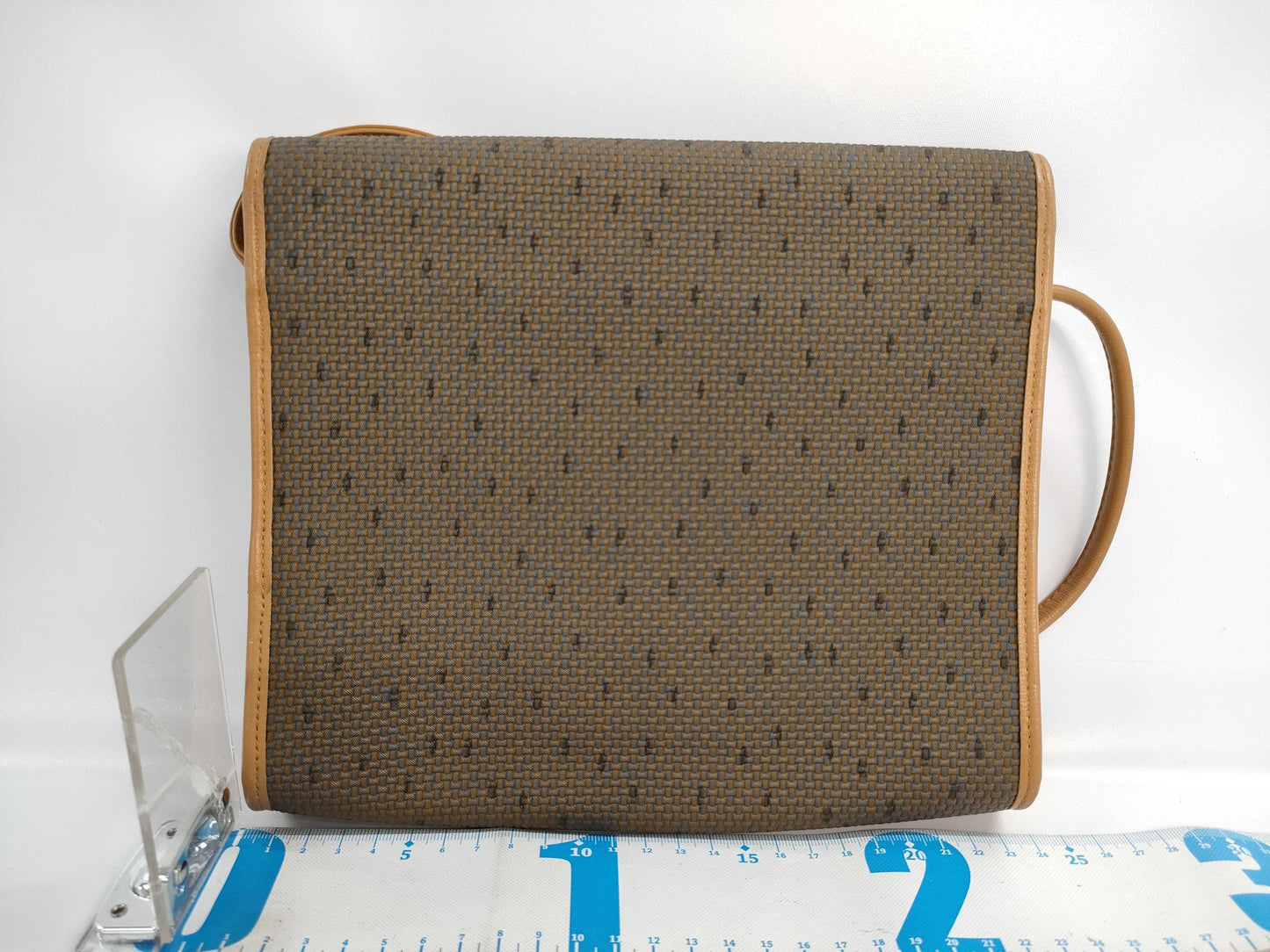 Yves Saint Laurent shoulder bag