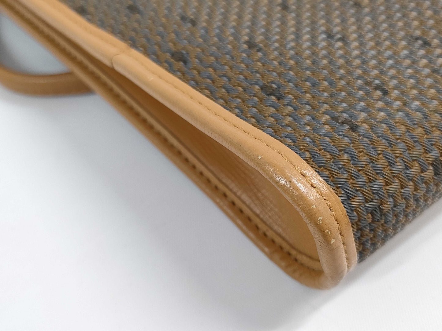 Yves Saint Laurent shoulder bag