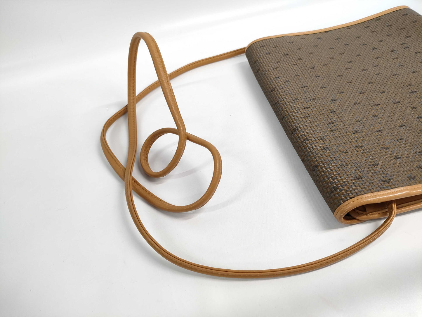 Yves Saint Laurent shoulder bag