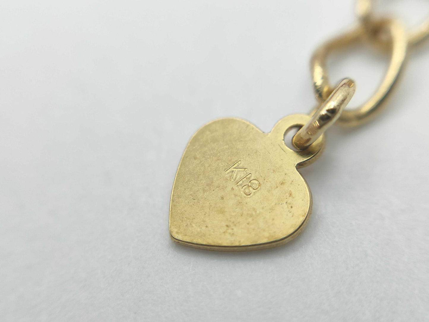 Coral necklace in 18K gold 