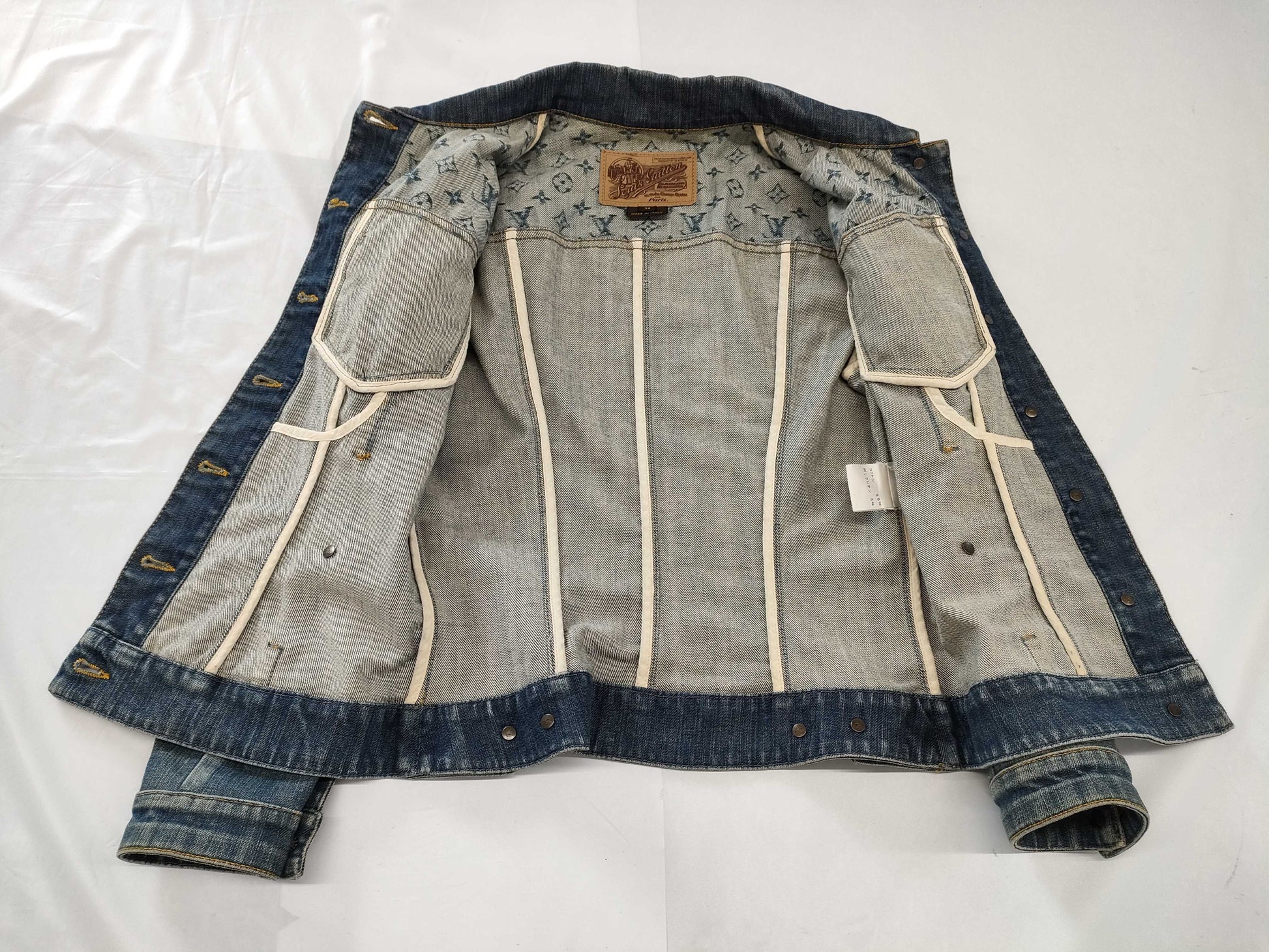 LOUIS VUITTON LOUIS VUITTON Louis Vuitton Monogram Denim Jacket Size 36 Jacket