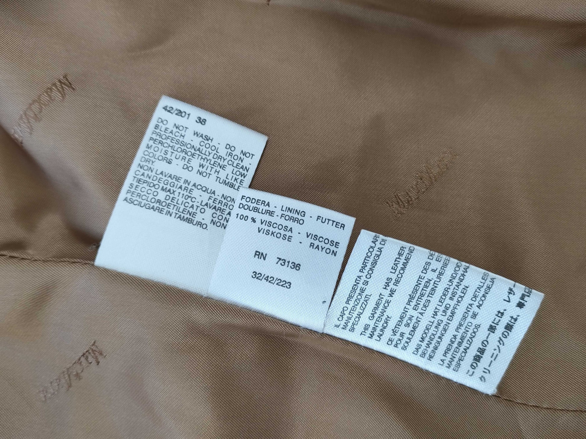 MaxMara MAXMARA MaxMara Coat with Belt, Cashmere, Size 38