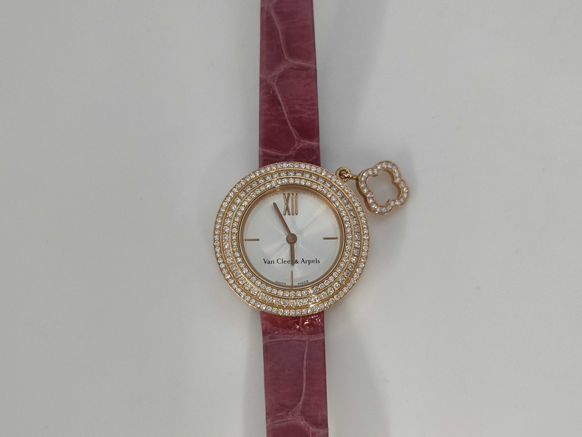 Van Cleef & Arpels Charm Watch HH44377 2575164 Quartz K18 Women's Watch