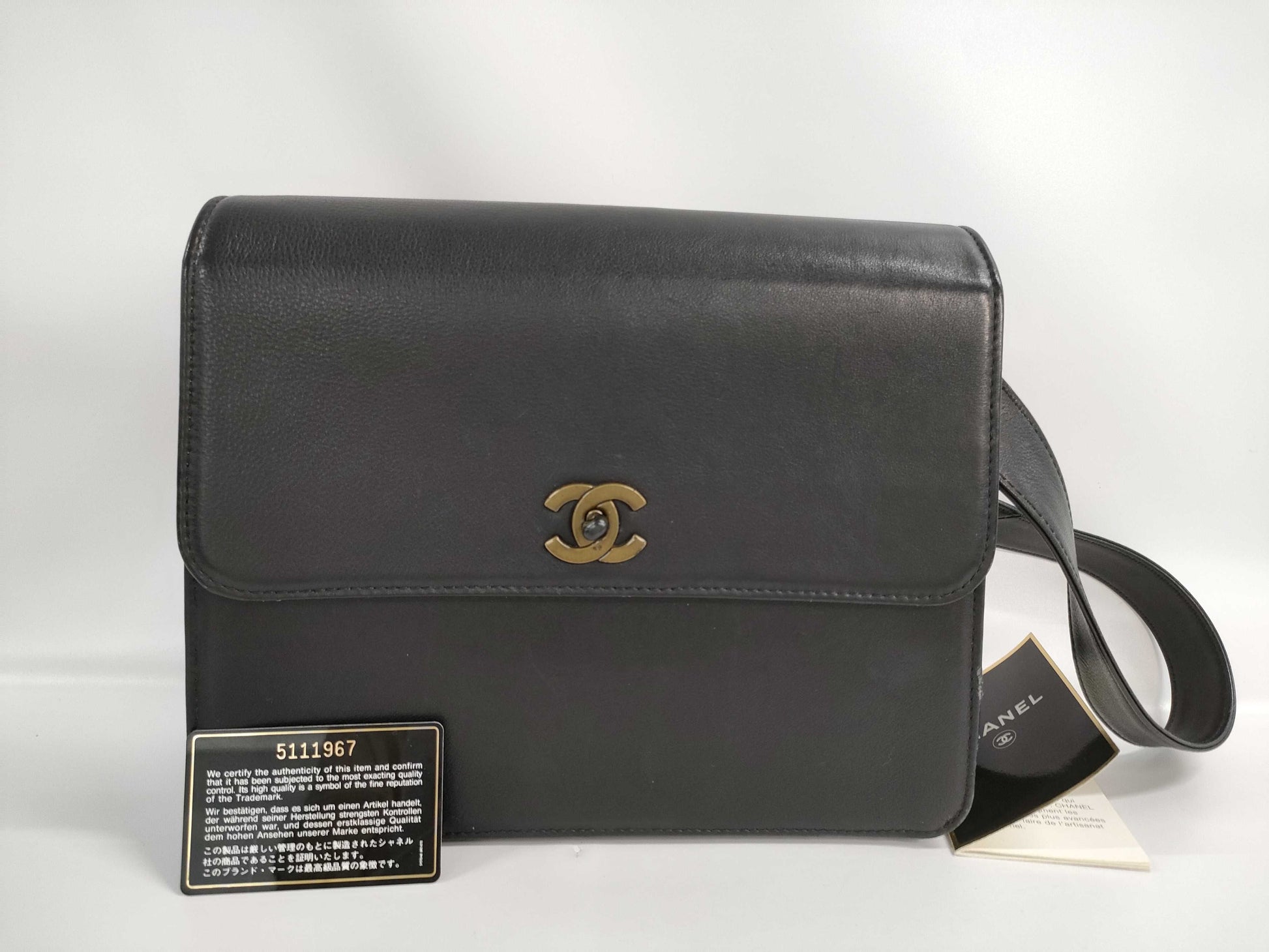 CHANEL One-Shoulder Caviar Skin Black Shoulder Bag