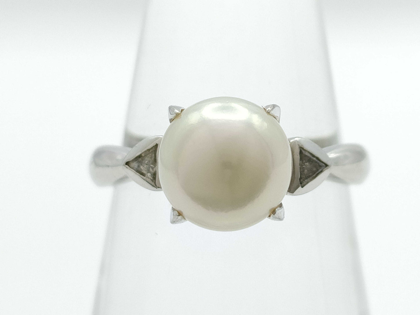 Pearl diameter: approx. 8.5mm, D0.15ct, PT900, 6.3g, Ring 