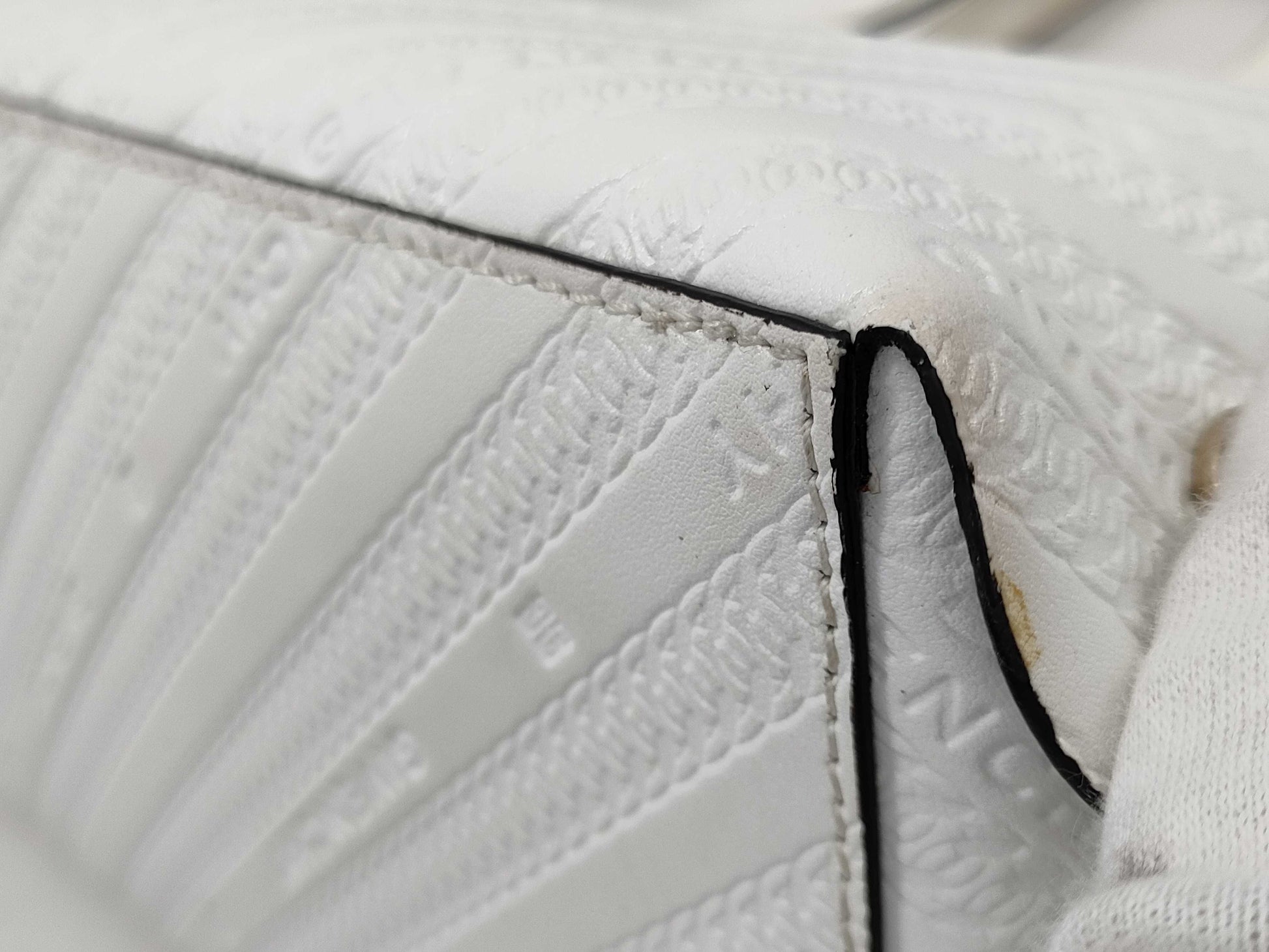 GIVENCHY Bond Small 2-Way Shoulder Bag in White Leather