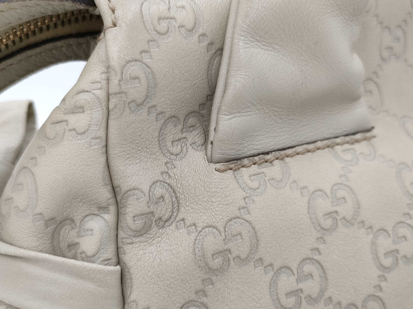 GUCCI GUCCI Hysteria Handbag GG Shimmer Leather Handbag