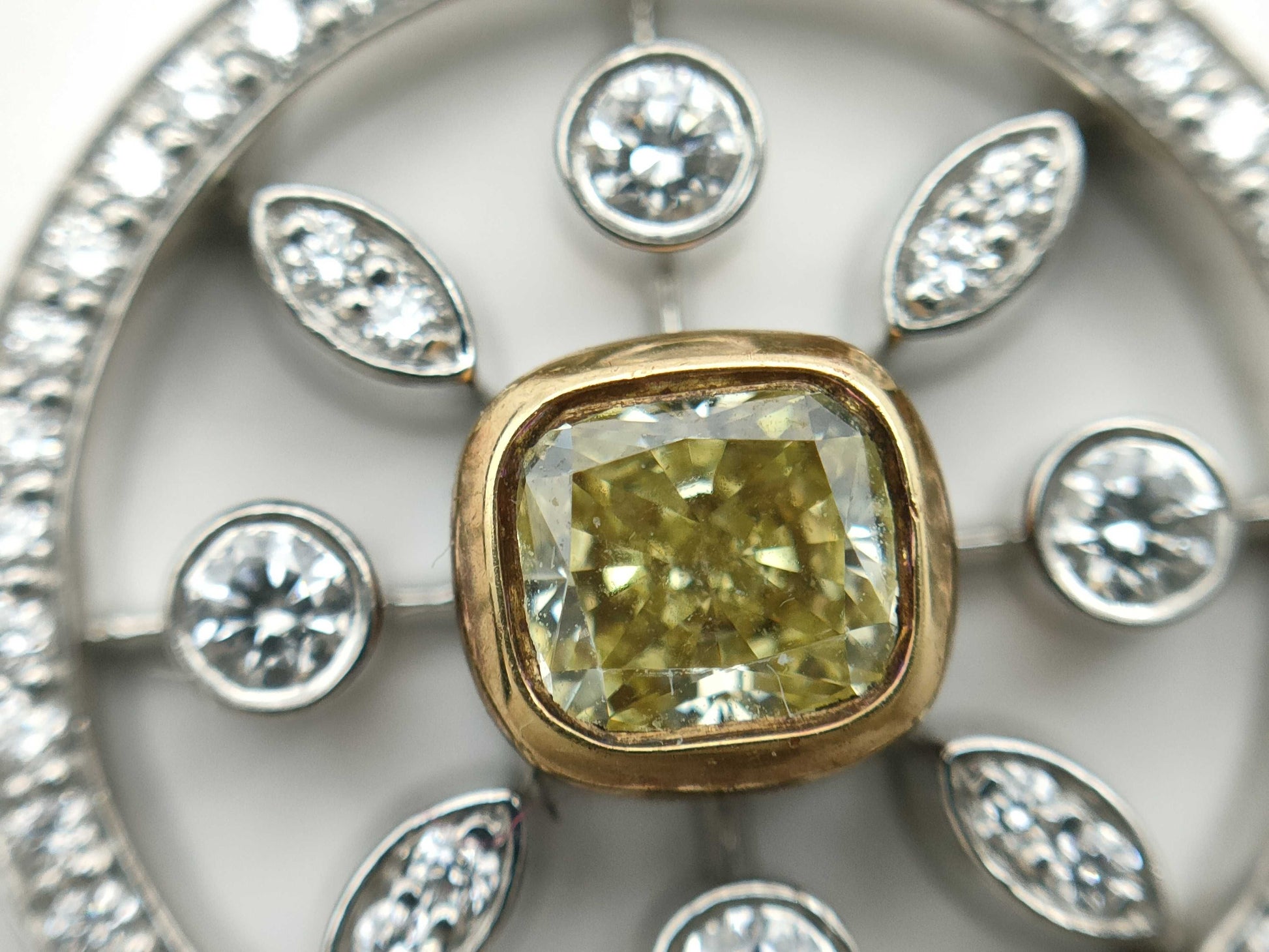 Tiffany & Co. Kaleidoscope Key YD 0.42ct Diamonds, PT950/AU750, 8.6g Necklace 