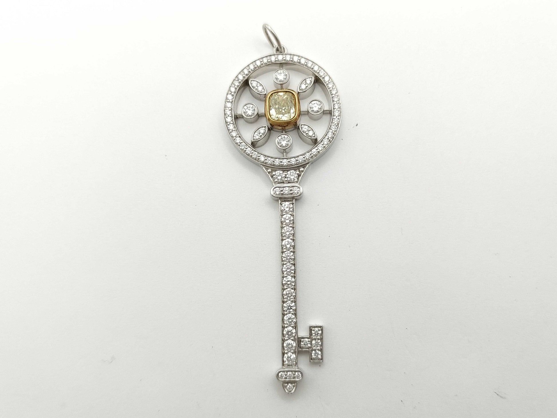 Tiffany & Co. Kaleidoscope Key YD 0.42ct Diamonds, PT950/AU750, 8.6g Necklace 