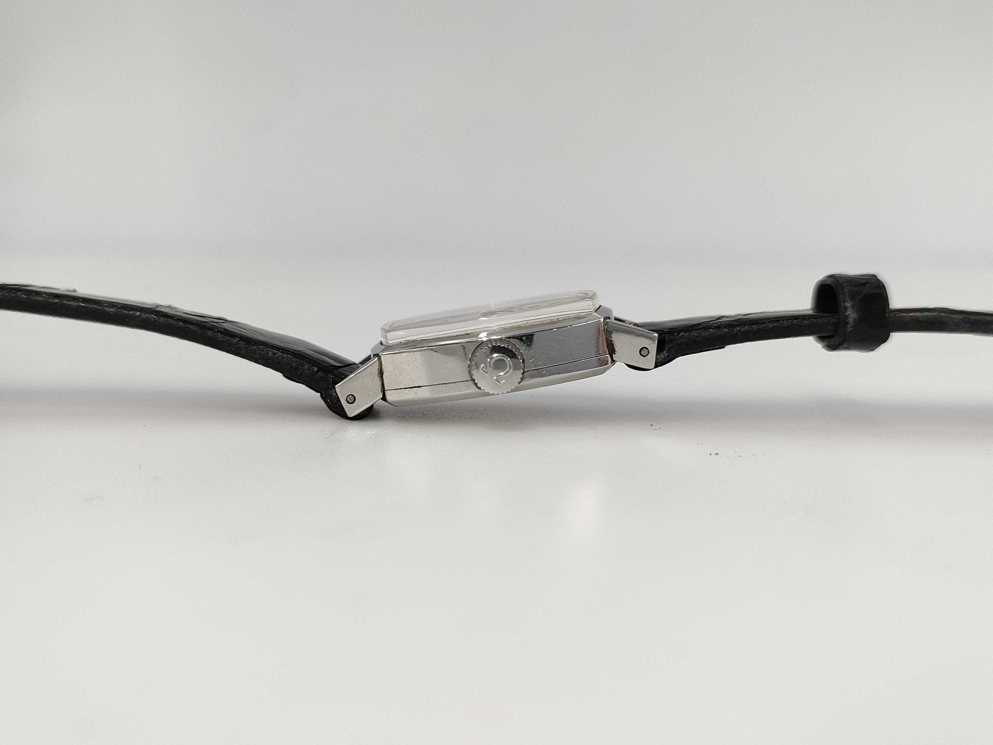 OMEGA De Ville Hand-Wound Women's Watch