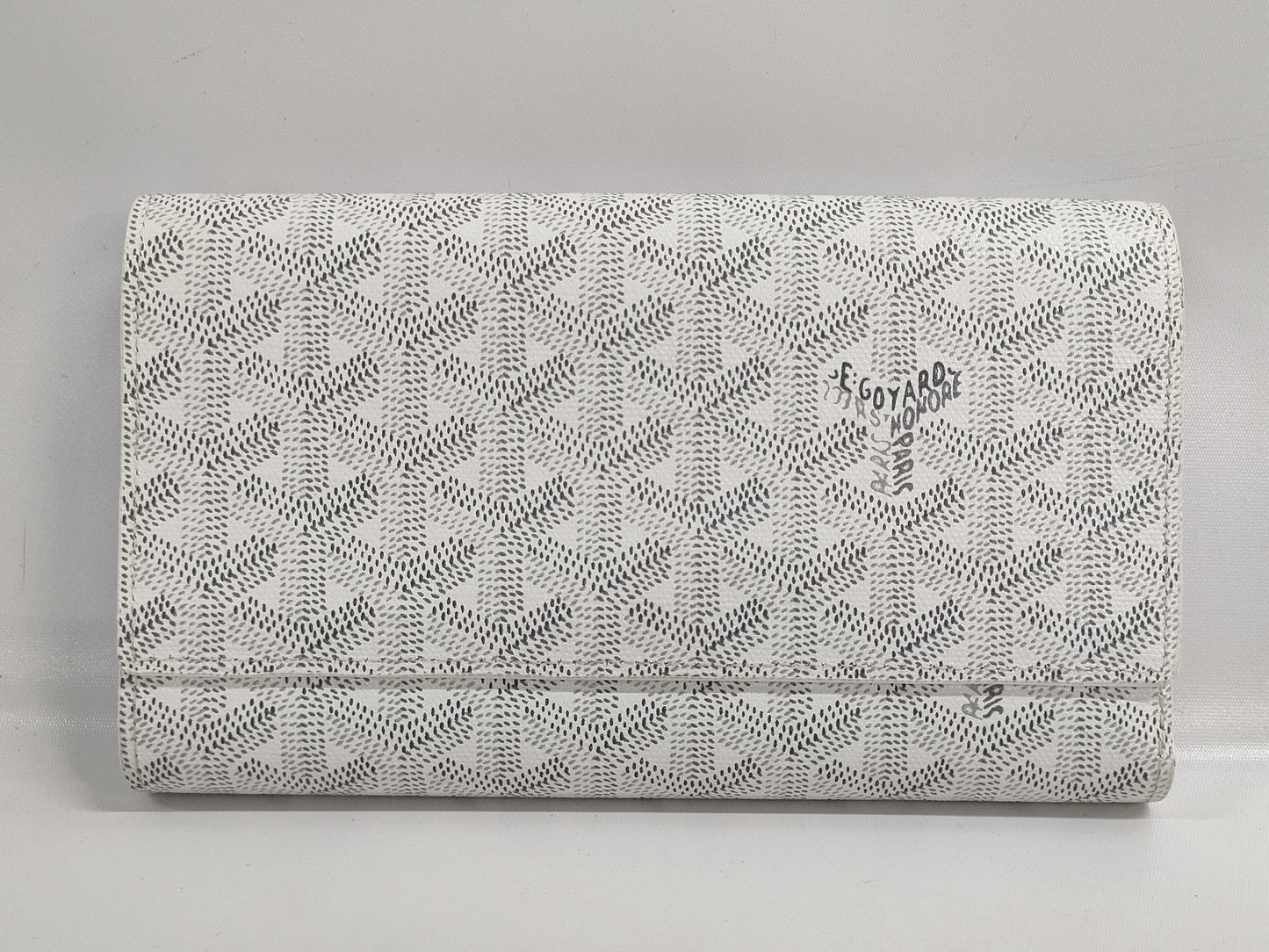 GOYARD Tri-fold Long Wallet White Wallet
