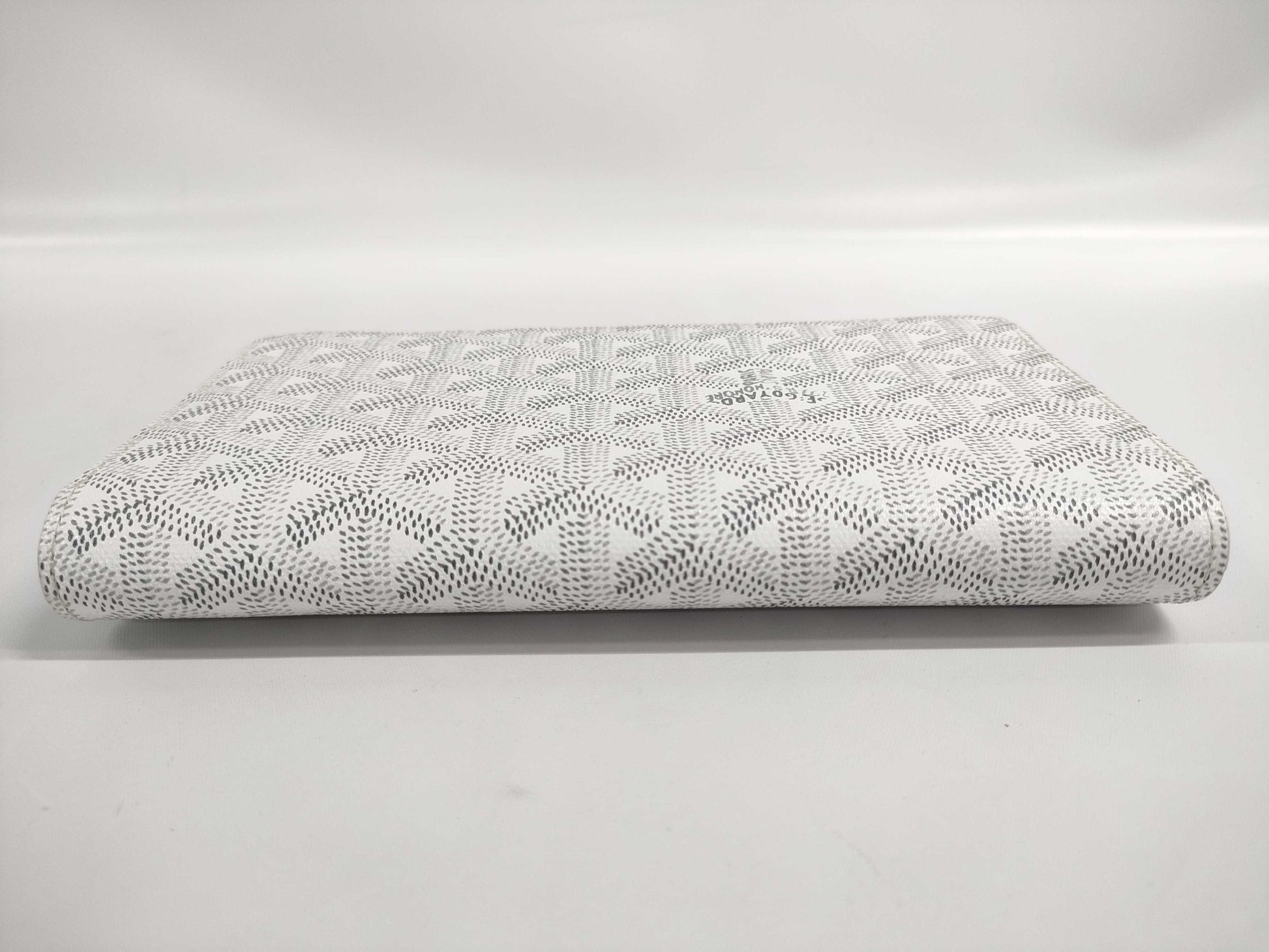 GOYARD Tri-fold Long Wallet White Wallet