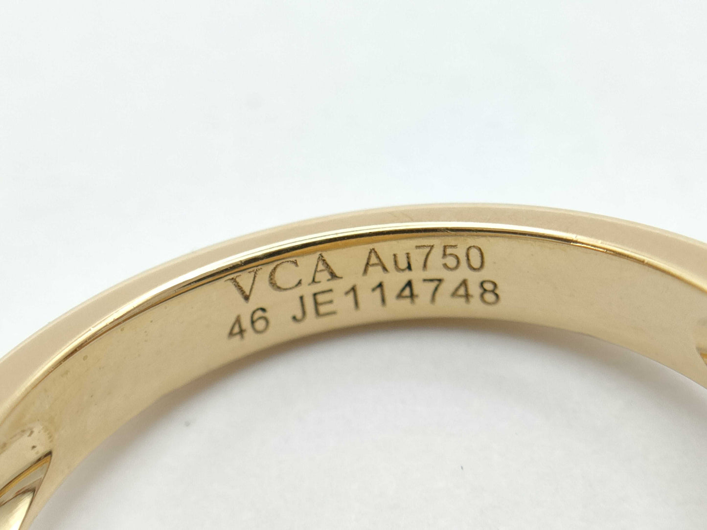 Van Cleef & Arpels Vintage Alhambra #46 Mother-of-Pearl 1PD Yellow Gold AU750 6.8g Ring 