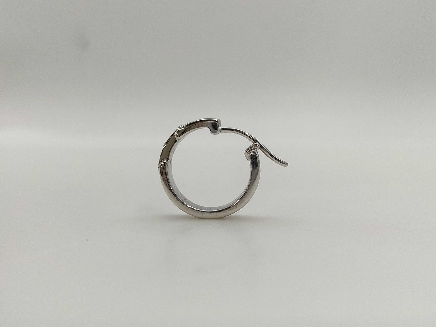 Tiffany & Co. Atlas 3PD White Gold AU750 3.0g 