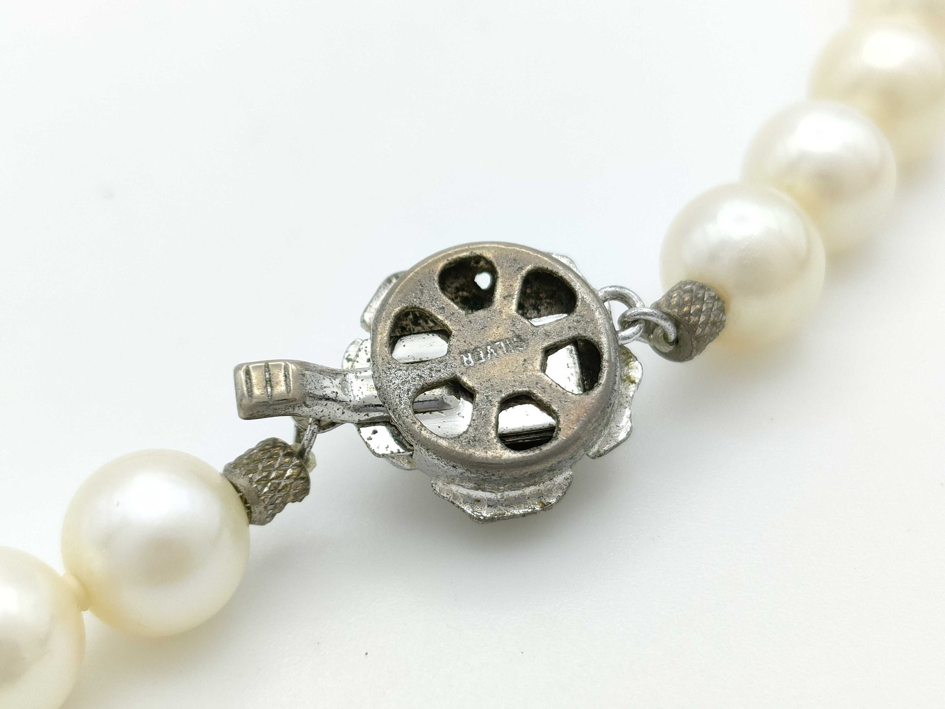 Pearl diameter approximately 8.4mm-8.9mm, Sterling Silver, 46.0g, Necklace 