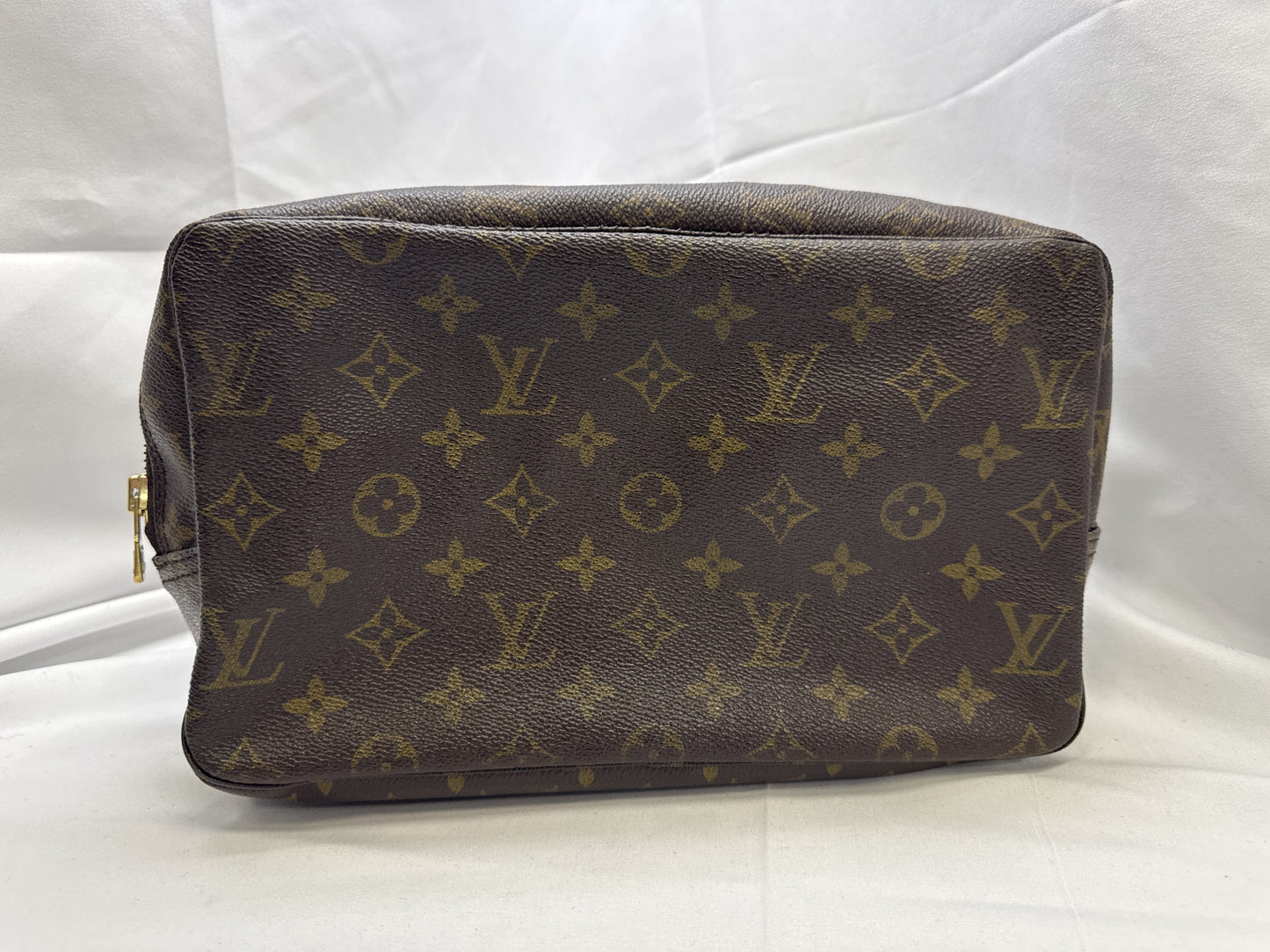 LOUIS VUITTON True Toilet Pouch