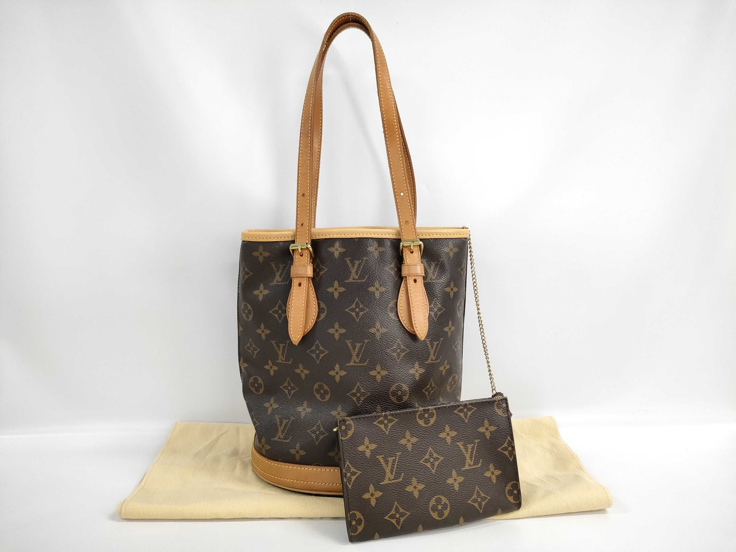 LOUIS VUITTON LV handbag