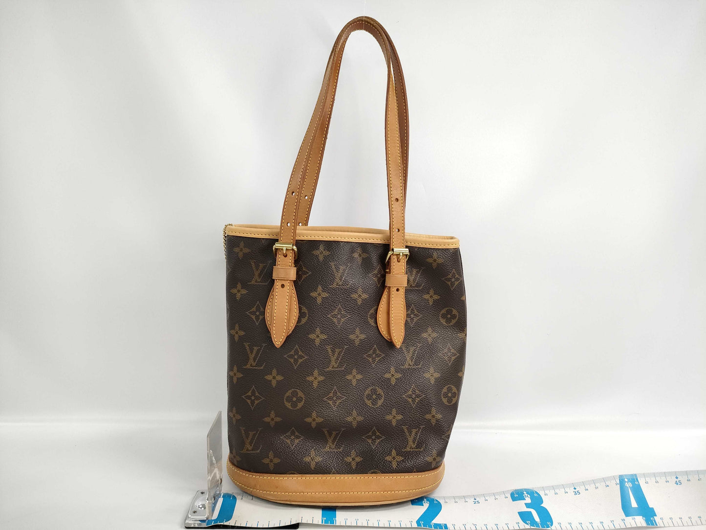 LOUIS VUITTON LV handbag