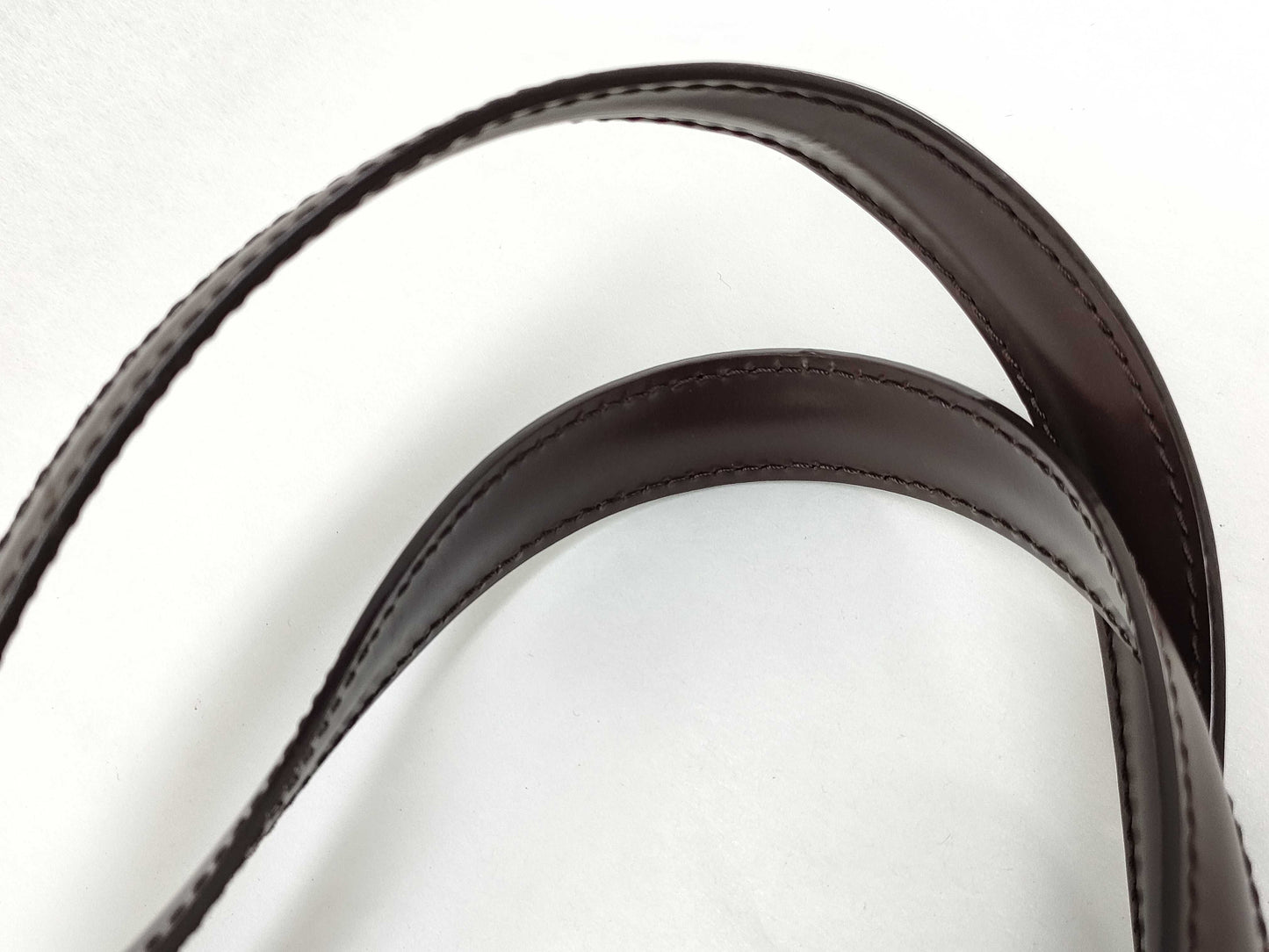 LOUIS VUITTON Damier Chelsea Tote Bag