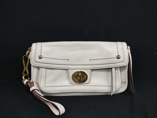 COACH Clutch Bag 12450 Turnlock Leather Off-White Clutch Bag