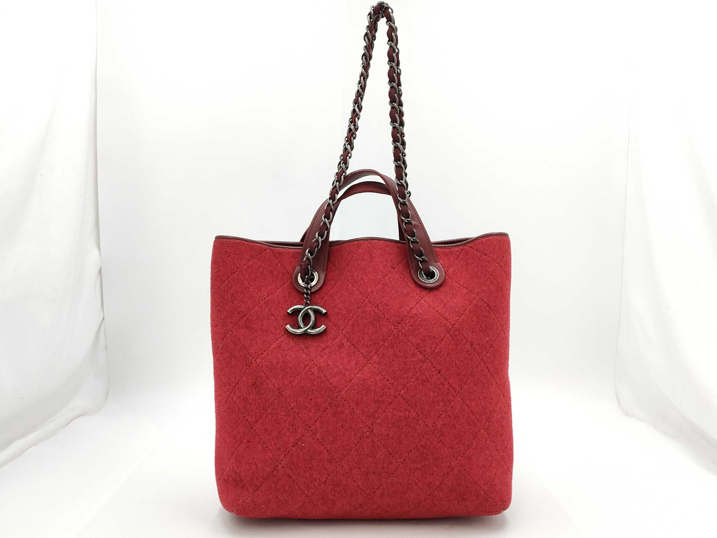 CHANEL 2-Way Chain Tote Felt/Red/Silver Tote Bag