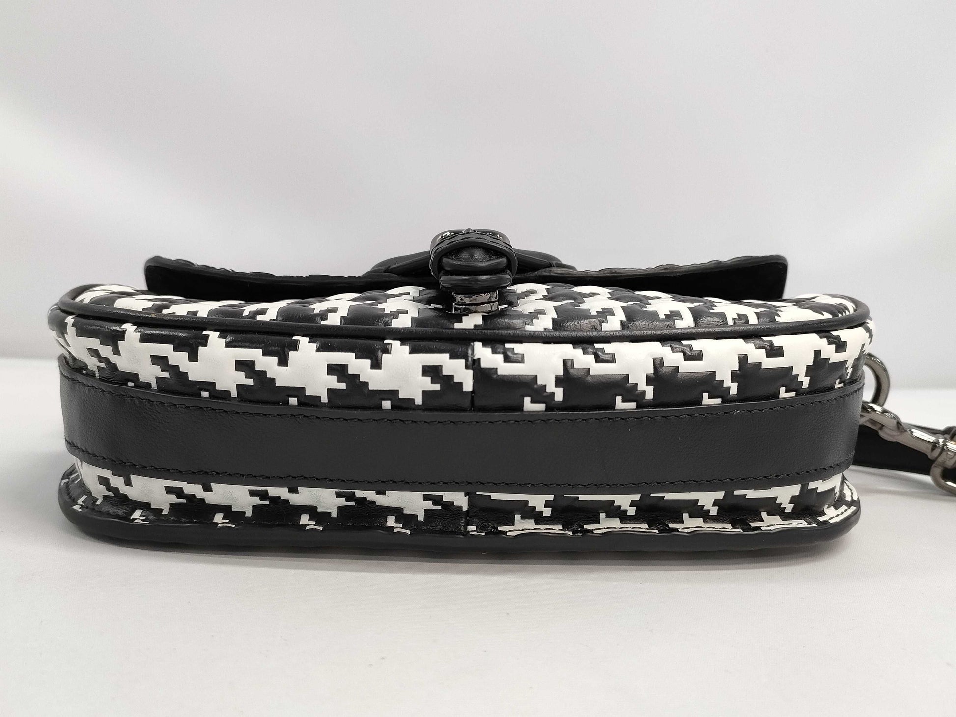 Dior Christian Dior 19XMA-0262 BOBBY Shoulder Bag