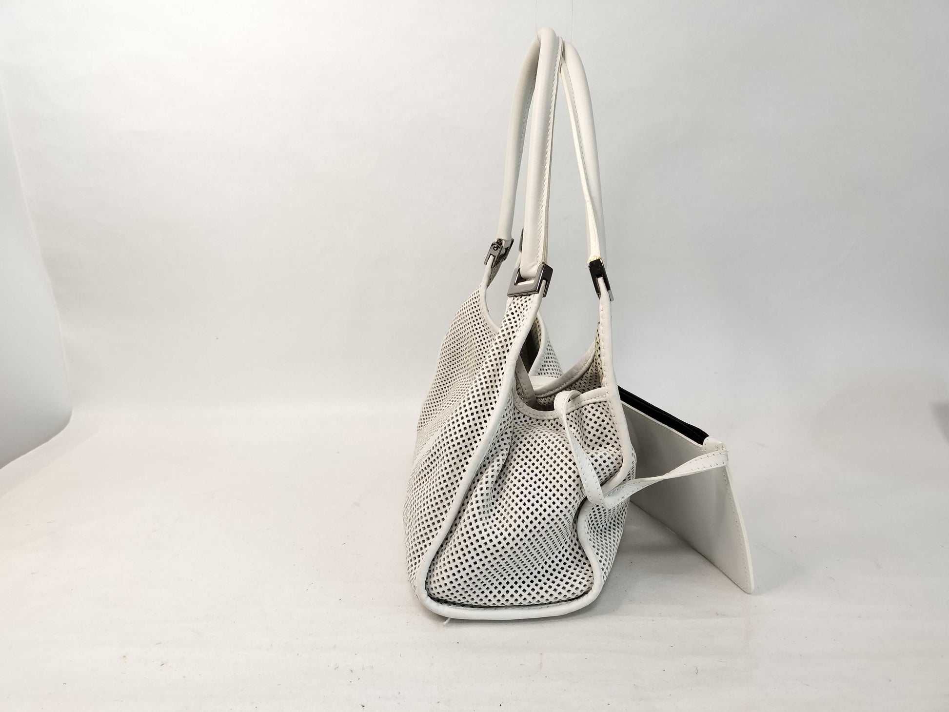 GUCCI Mesh Jackie Handbag with Pouch