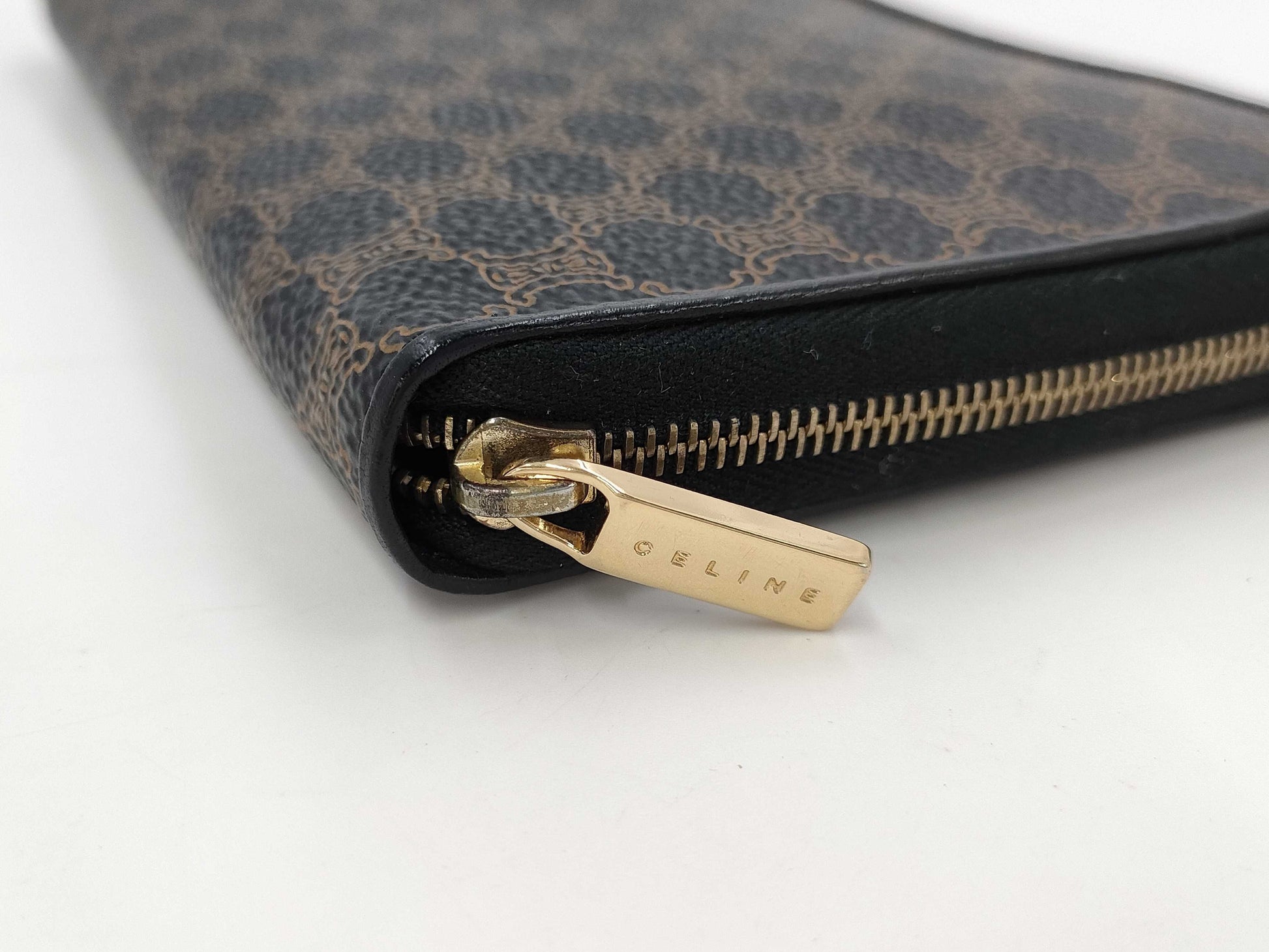 CELINE Macadam Round Zip Long Wallet