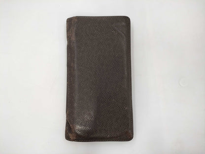 LOUIS VUITTON Brazza Taiga Wallet